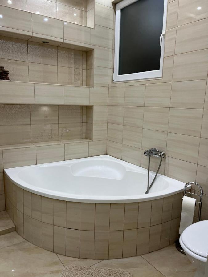 Szechenyi Apartman Miskolc Ngoại thất bức ảnh