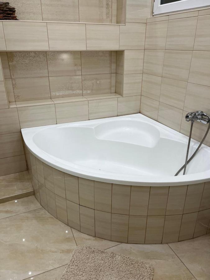 Szechenyi Apartman Miskolc Ngoại thất bức ảnh